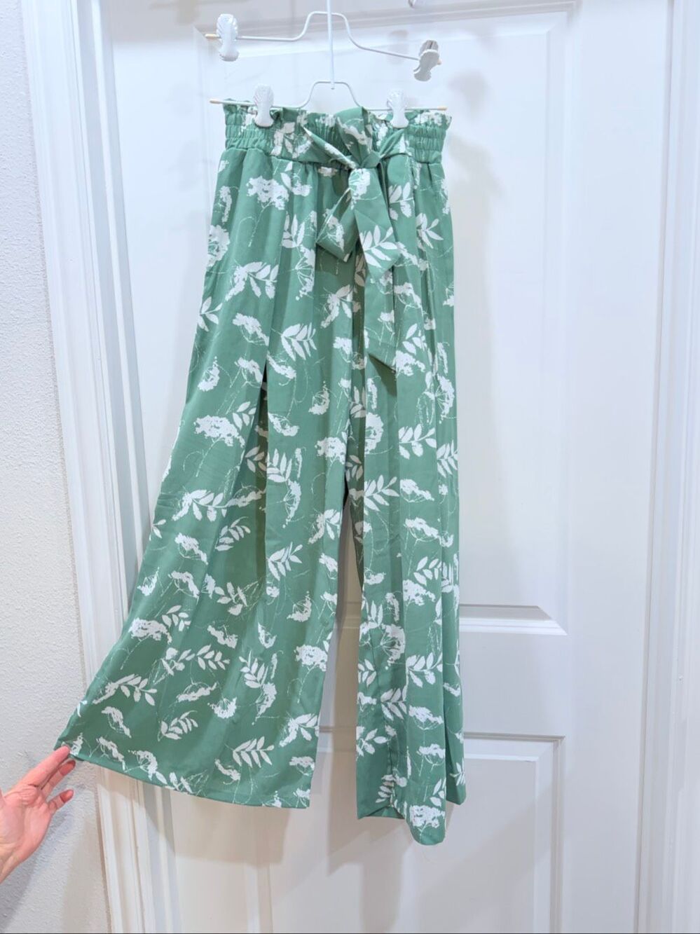 Lepunuo Green White Floral Boho Wide Leg Jumpsuit Romper Overalls Size S